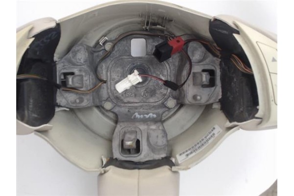Recambio de volante para fiat 500 1.3 d multijet referencia OEM IAM 71773272  