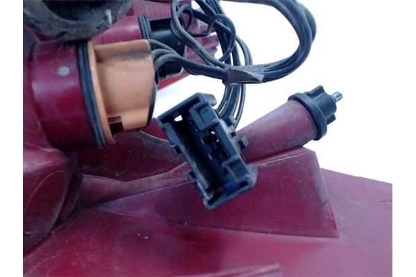 Recambio de piloto trasero izquierdo para citroen c4 berlina referencia OEM IAM 9655864880 79998D 