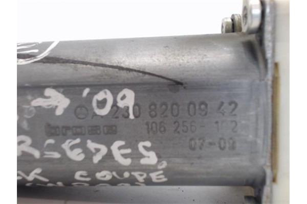 Recambio de motor elevalunas delantero derecho para mercedes-benz clk (bm 209) coupe referencia OEM IAM 2308200942  