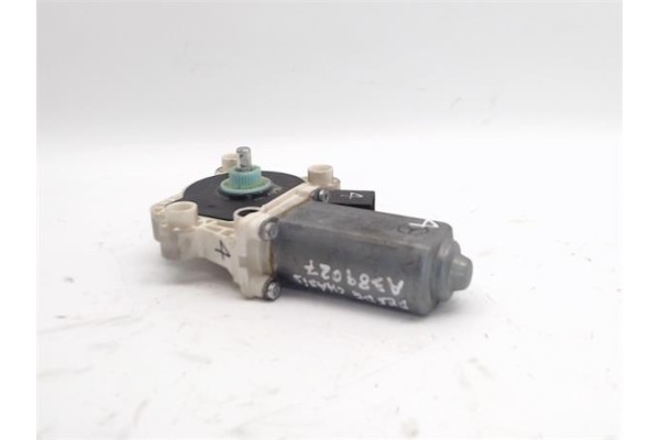 Recambio de motor elevalunas delantero derecho para mercedes-benz clase c (bm 203) berlina referencia OEM IAM -2118201742  