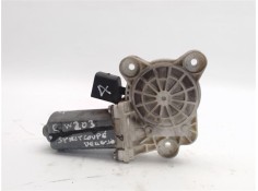Recambio de motor elevalunas delantero derecho para mercedes-benz clase c (bm 203) berlina referencia OEM IAM -2118201742  