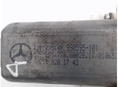 Recambio de motor elevalunas delantero derecho para mercedes-benz clase c (bm 203) berlina referencia OEM IAM -2118201742  