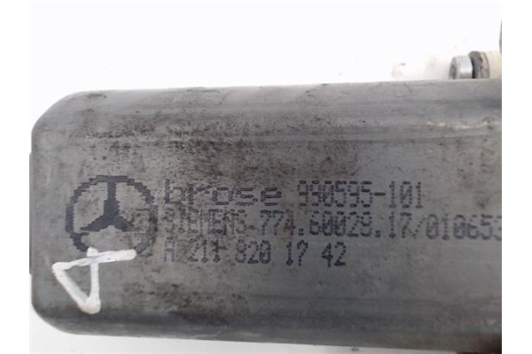 Recambio de motor elevalunas delantero derecho para mercedes-benz clase c (bm 203) berlina referencia OEM IAM -2118201742  