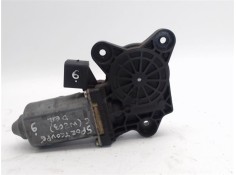 Recambio de motor elevalunas delantero derecho para mercedes-benz clase c (bm 203) familiar referencia OEM IAM -A2208204542  
