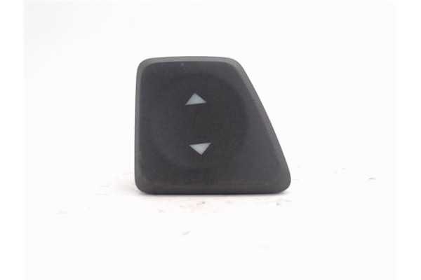 Recambio de mando elevalunas delantero izquierdo para fiat 500 1.3 d multijet referencia OEM IAM 30506 735450601 