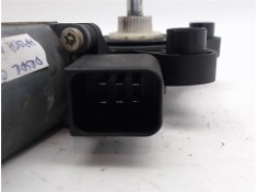 Recambio de motor elevalunas delantero derecho para mercedes-benz clase c (bm 203) familiar referencia OEM IAM -A2208204542  