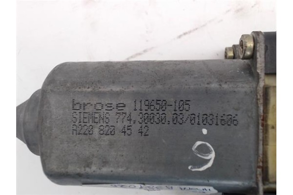 Recambio de motor elevalunas delantero derecho para mercedes-benz clase c (bm 203) familiar referencia OEM IAM -A2208204542  