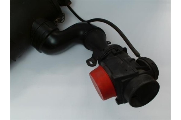 Recambio de carcasa filtro aire para citroen saxo 1.1 sx referencia OEM IAM 9623517980  