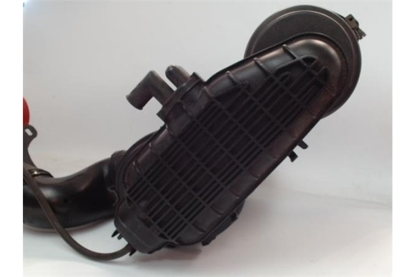 Recambio de carcasa filtro aire para citroen saxo 1.1 sx referencia OEM IAM 9623517980  