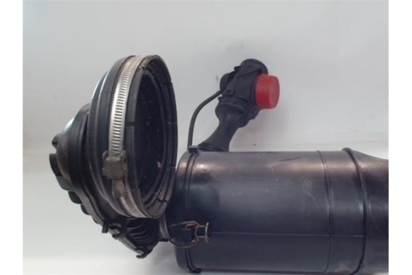 Recambio de carcasa filtro aire para citroen saxo 1.1 sx referencia OEM IAM 9623517980  