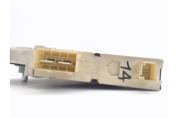 Recambio de motor elevalunas delantero derecho para citroen c4 berlina referencia OEM IAM (996388-101)  