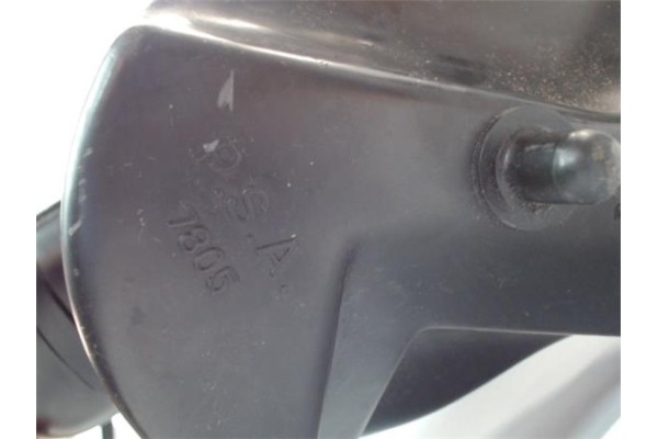 Recambio de carcasa filtro aire para citroen saxo 1.1 sx referencia OEM IAM 9623517980  