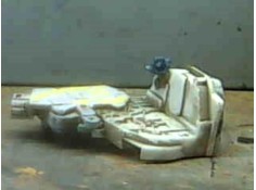 Recambio de cierre electromagnetico trasero derecho para nissan primera berlina (p11) 2.0 referencia OEM IAM 825022 825022F000 