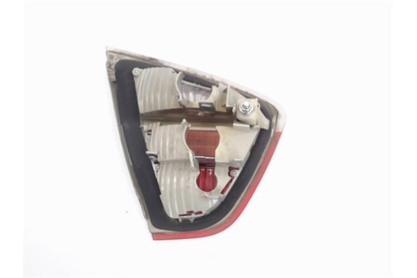 Recambio de piloto porton trasero derecho para bmw serie 3 berlina (e90) 3.0 330d referencia OEM IAM 6937460 27640210L1 63216937