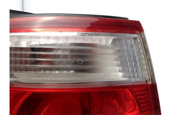 Recambio de piloto trasero izquierdo para kia carens (rs) 2.0 crdi referencia OEM IAM   