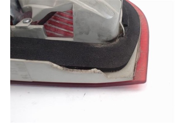Recambio de piloto porton trasero derecho para bmw serie 3 berlina (e90) 3.0 330d referencia OEM IAM 6937460 27640210L1 63216937