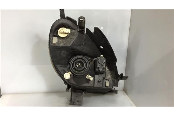 Recambio de faro delantero izquierdo para citroen xsara picasso 1.8 16v referencia OEM IAM 620837  