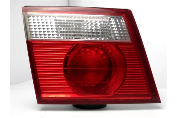 Recambio de piloto porton trasero izquierdo para kia carens (rs) 2.0 crdi referencia OEM IAM   