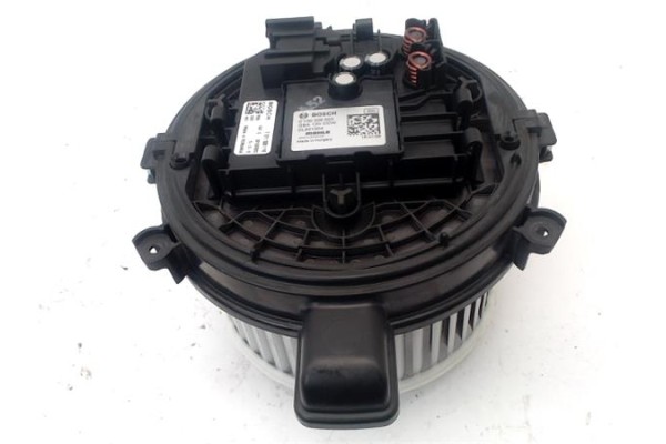Recambio de motor calefaccion para opel astra k berlina 5p 1.6 dynamic referencia OEM IAM 13497776 130309503 