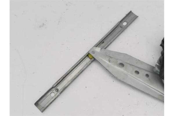 Recambio de elevalunas electrico trasero izquierdo para nissan note (e11e) 1.5 dci referencia OEM IAM 827019U00B  