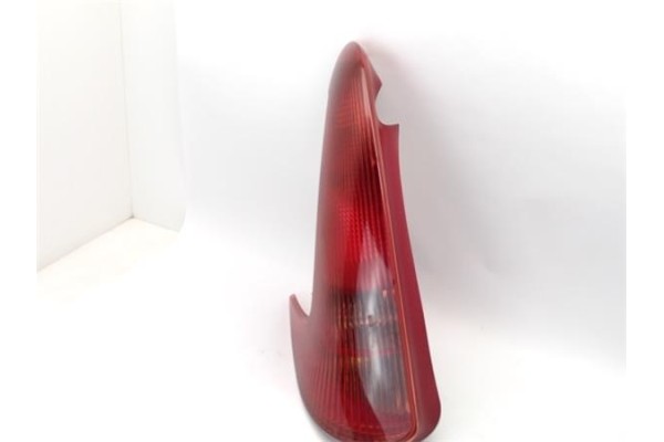 Recambio de piloto trasero izquierdo para peugeot 206 sw referencia OEM IAM 9641540677 89028683 