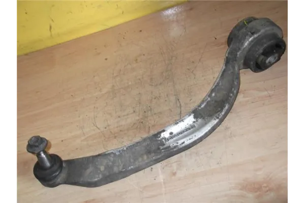 Recambio de brazo inferior trasero derecho para audi a4 berlina (b5) 1.8 t referencia OEM IAM 4D0407696J  
