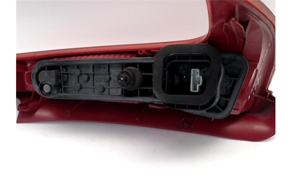 Recambio de piloto trasero izquierdo para peugeot 206 sw referencia OEM IAM 9641540677 89028683 