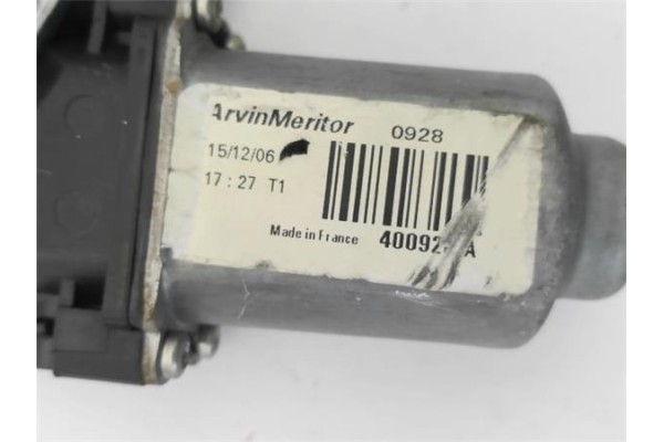 Recambio de elevalunas electrico trasero izquierdo para nissan note (e11e) 1.5 dci referencia OEM IAM 827019U00B  