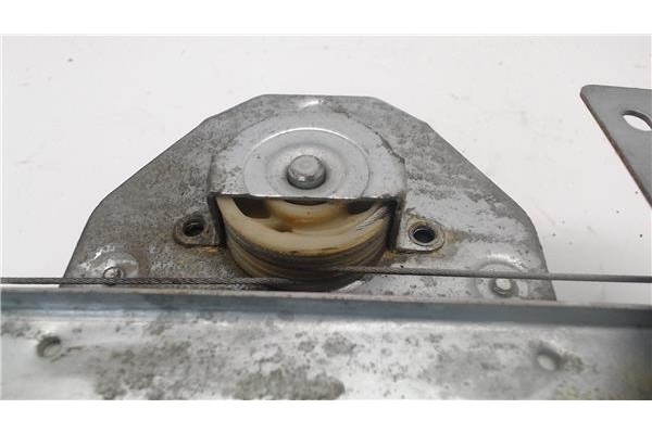 Recambio de mecanismo elevalunas trasero derecho para citroen c4 berlina referencia OEM IAM 0130822238  