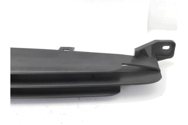 Recambio de rejilla capo para ford escort vi (gal) 1.6 i 16v referencia OEM IAM 1058073  