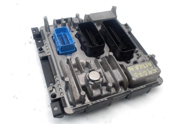 Recambio de centralita para opel astra k berlina 5p 1.6 dynamic referencia OEM IAM 395357783 55493025 