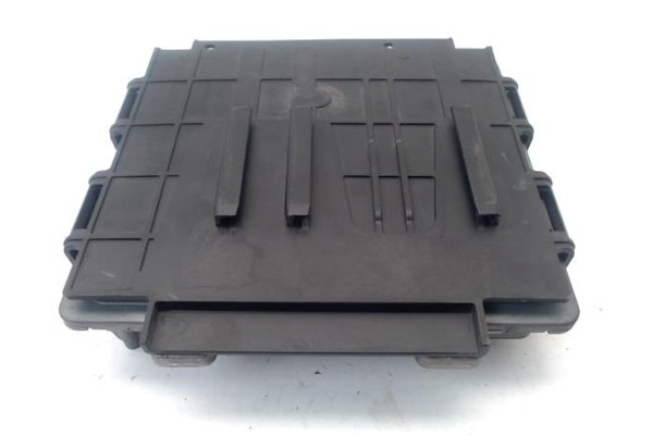 Recambio de centralita para opel astra k berlina 5p 1.6 dynamic referencia OEM IAM 395357783 55493025 