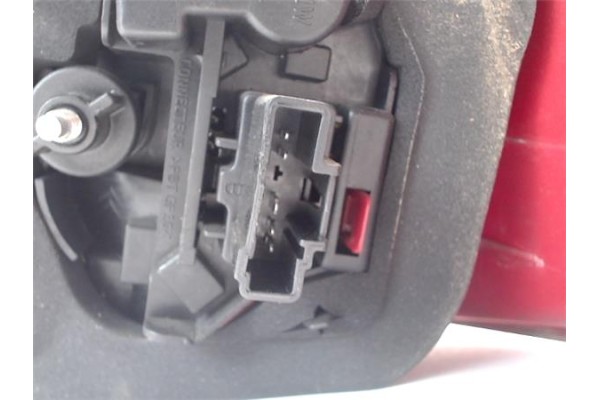 Recambio de piloto trasero izquierdo para peugeot 206 referencia OEM IAM 6350R9  