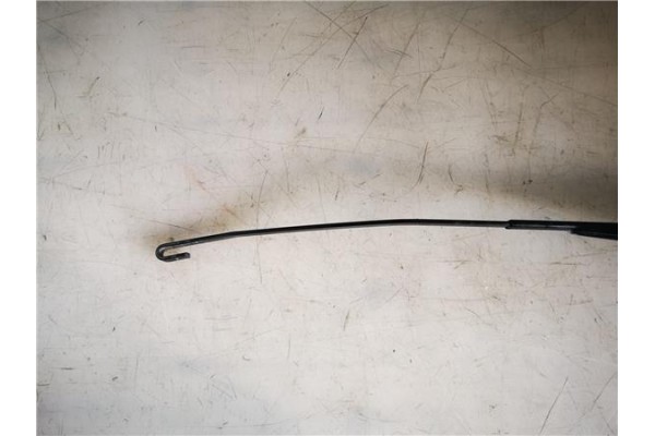 Recambio de brazo limpiaparabrisas delantero derecho para honda jazz (gd1/5) 1.3 referencia OEM IAM 76610SAAG01  