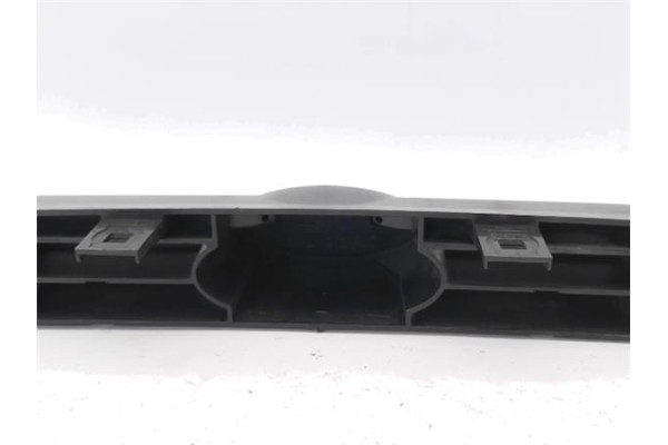 Recambio de rejilla capo para ford escort vi (gal) 1.6 i 16v referencia OEM IAM 1058073  