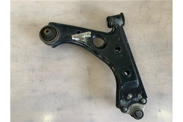 Recambio de brazo inferior delantero izquierdo para opel corsa d 1.4 referencia OEM IAM   