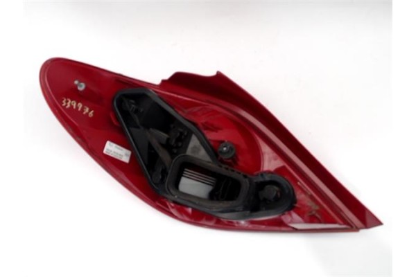 Recambio de piloto trasero derecho para peugeot 207 referencia OEM IAM  2VP35403802 