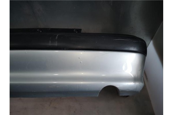 Recambio de paragolpes trasero para toyota avensis berlina (t22) 2.0 vvt-i referencia OEM IAM 5216905900  