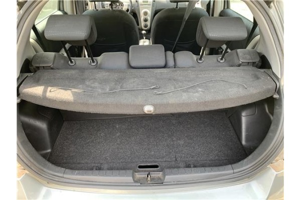 Recambio de bandeja trasero para toyota yaris (ksp9/scp9/nlp9) 1.4 active referencia OEM IAM 643300D110C0  