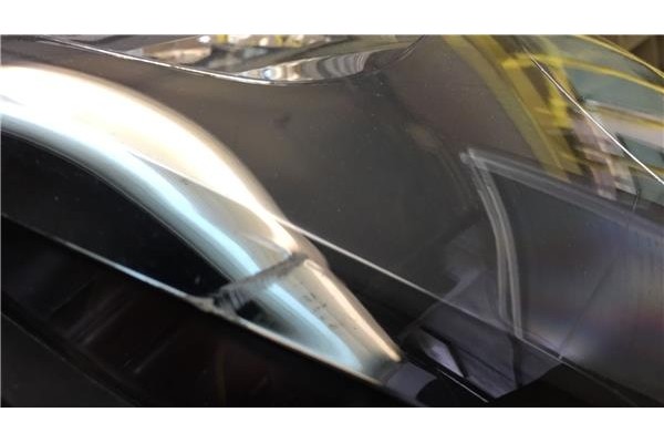 Recambio de faro delantero dcho para renault clio ii (xbo) 1.2 16v 75cv referencia OEM IAM 260104030R  