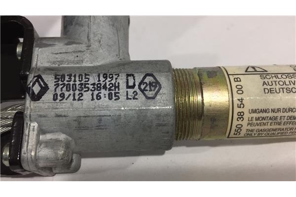 Recambio de anclaje cinturon delantero derecho para renault kangoo i (f/kc0) 1.5 expression referencia OEM IAM 7700353842 550385