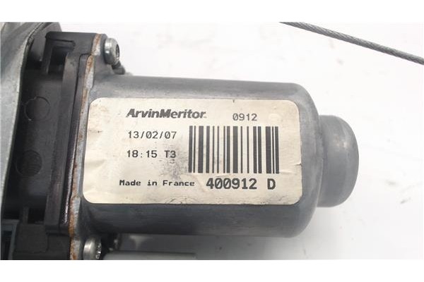 Recambio de mecanismo elevalunas delantero derecho para peugeot 207 referencia OEM IAM 400912D 119855 