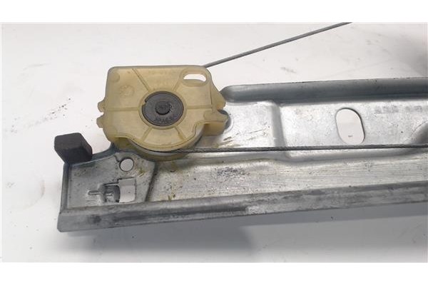 Recambio de mecanismo elevalunas delantero derecho para peugeot 207 referencia OEM IAM 400912D 119855 