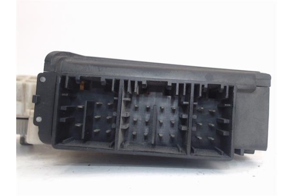 Recambio de motor elevalunas delantero derecho para seat ibiza (6l1) referencia OEM IAM (6Q2959801A) (104383-101) 