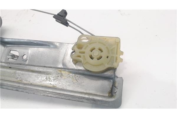 Recambio de mecanismo elevalunas delantero derecho para peugeot 207 referencia OEM IAM 9681182280 400912D 