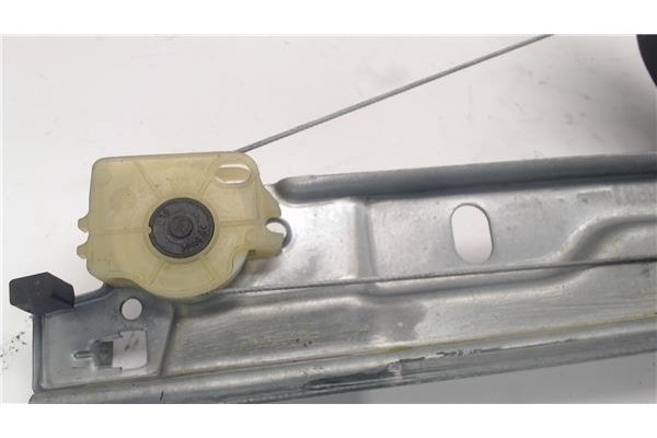 Recambio de mecanismo elevalunas delantero derecho para peugeot 207 referencia OEM IAM 9681182280 400912D 