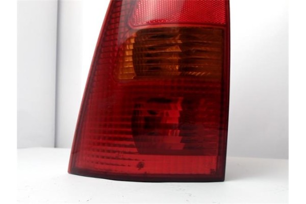 Recambio de piloto trasero izquierdo para ford focus ranchera familiar (dnw) 1.8 turbo di / tddi referencia OEM IAM   438 , FIAT