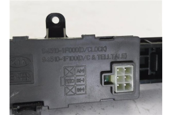 Recambio de reloj horario para kia sportage (km) 2.0 crdi referencia OEM IAM 945101F000 945101F100 