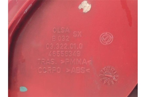 Recambio de piloto trasero izquierdo para alfa romeo 147 (190) referencia OEM IAM 46556349 03322010 