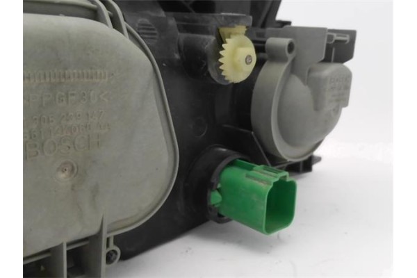 Recambio de faro delantero dcho para ford fiesta iv (ja_, jb_) 1.6 16v sport referencia OEM IAM 1127895 301173302 